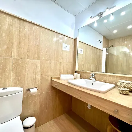 Apartment Guadiaro & Old Town With Patio By Ele Malaga